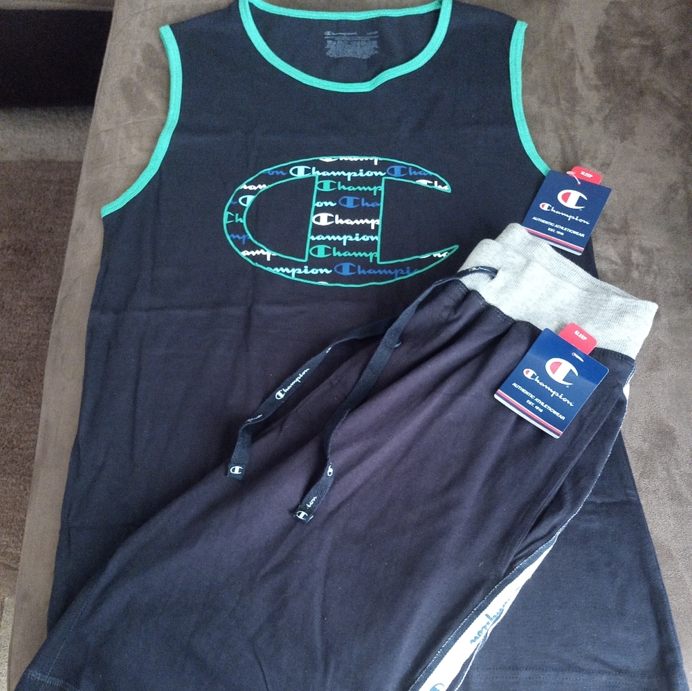 Champion
Navy Blue Side Tape Shorts